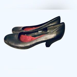 Aerosoles Womens Clockwise  Sz 10 M Black  Leather Slip On Heels Pumps